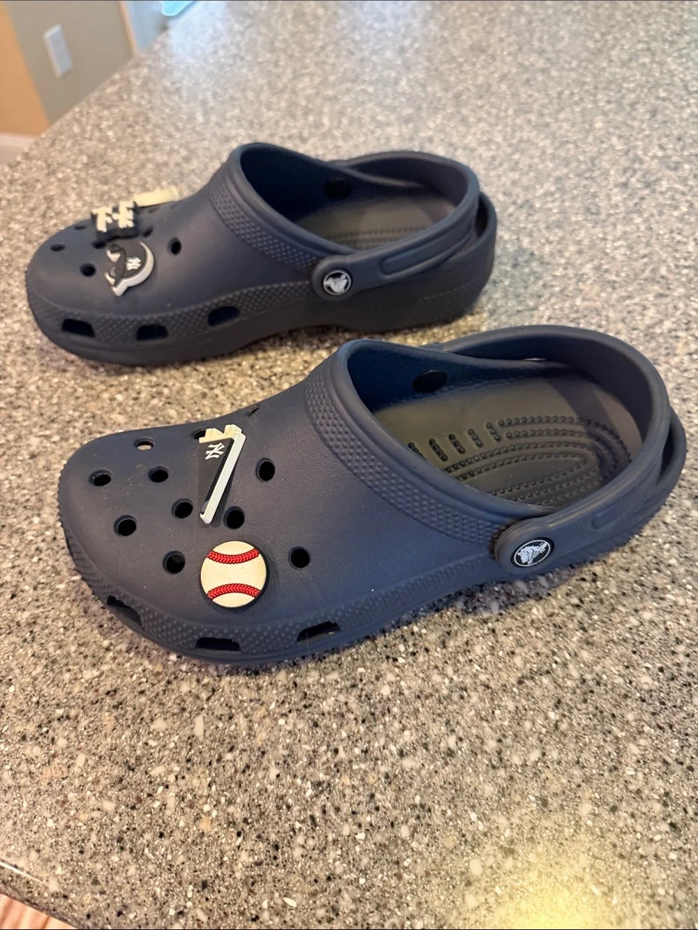 CROCS navy featuring